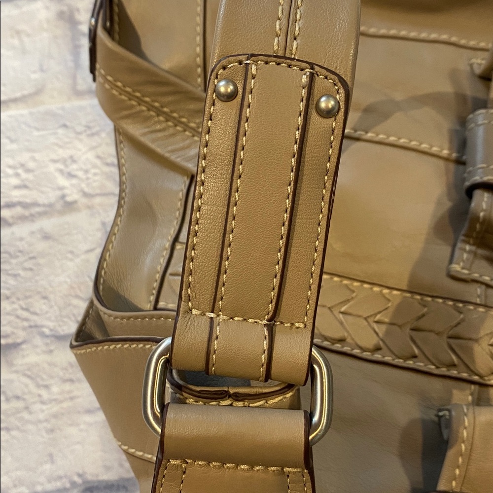Tiganello Leather Hobo Shoulder Bag - Picture 9 of 13